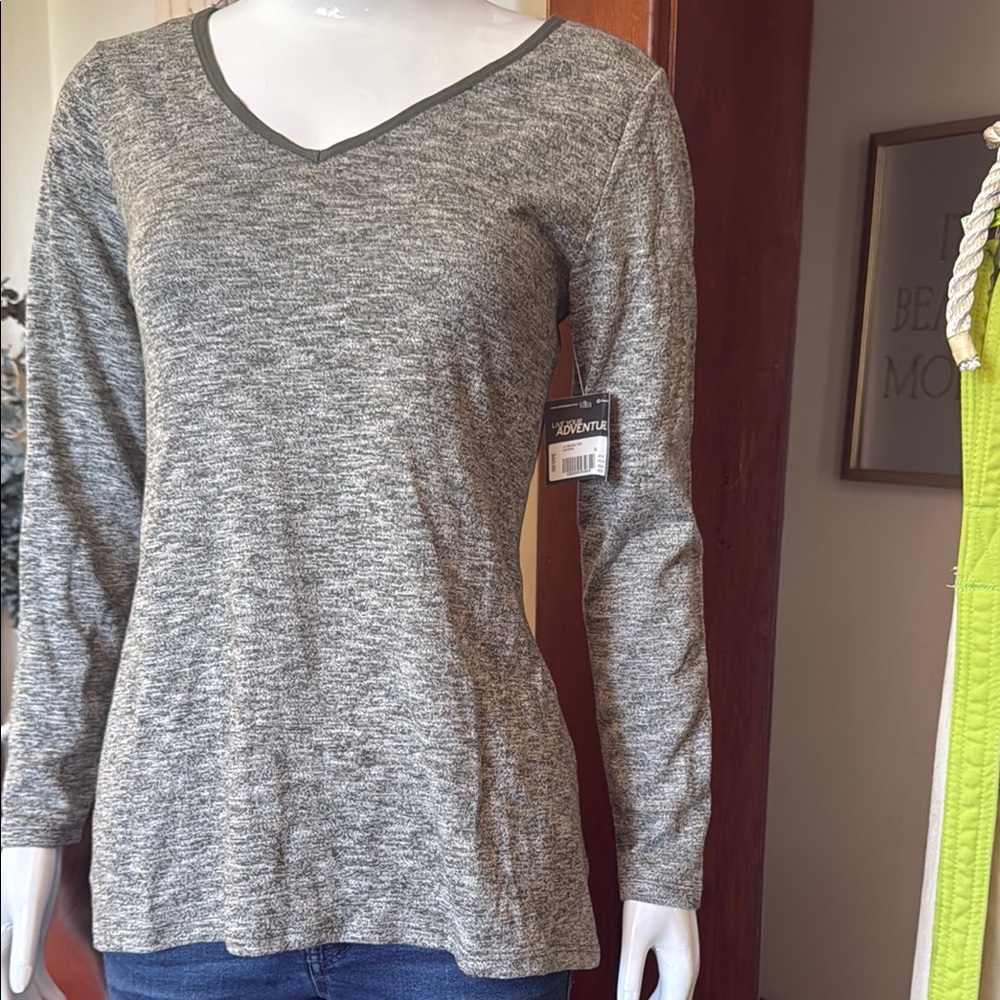NWT Eddie Bauer size small Gray V-Neck Long Sleeve Top